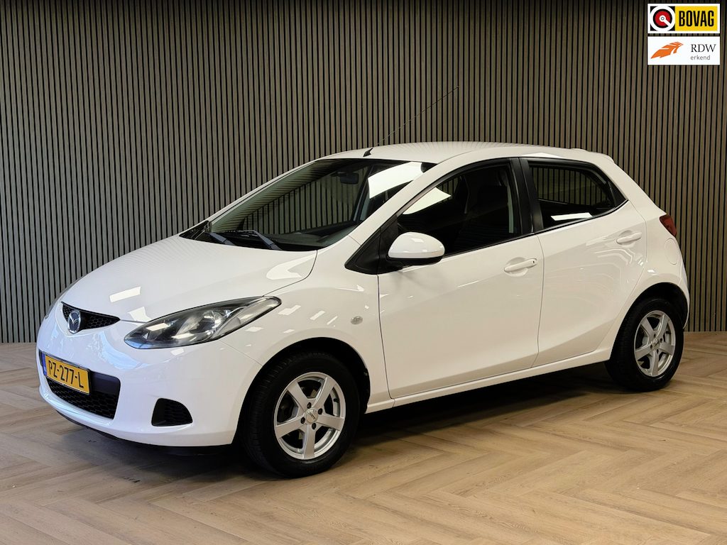 Mazda 2 AUTOMAAT PARKEERSENSOREN ACHTER AIRCO