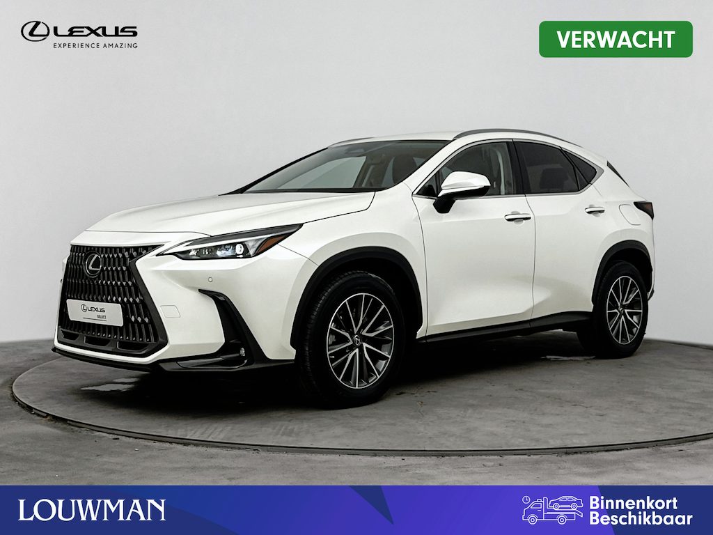Lexus NX 450h+ AWD Luxury Line | Parkeersensoren V+A | Blindspot | Stuur-Stoelverwarming |