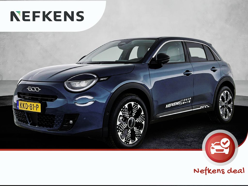 Fiat 600 600e La Prima 54 kWh 156pk | DEMO | Camera | Elektrische achterklep | Stoel- en stuurverwarming