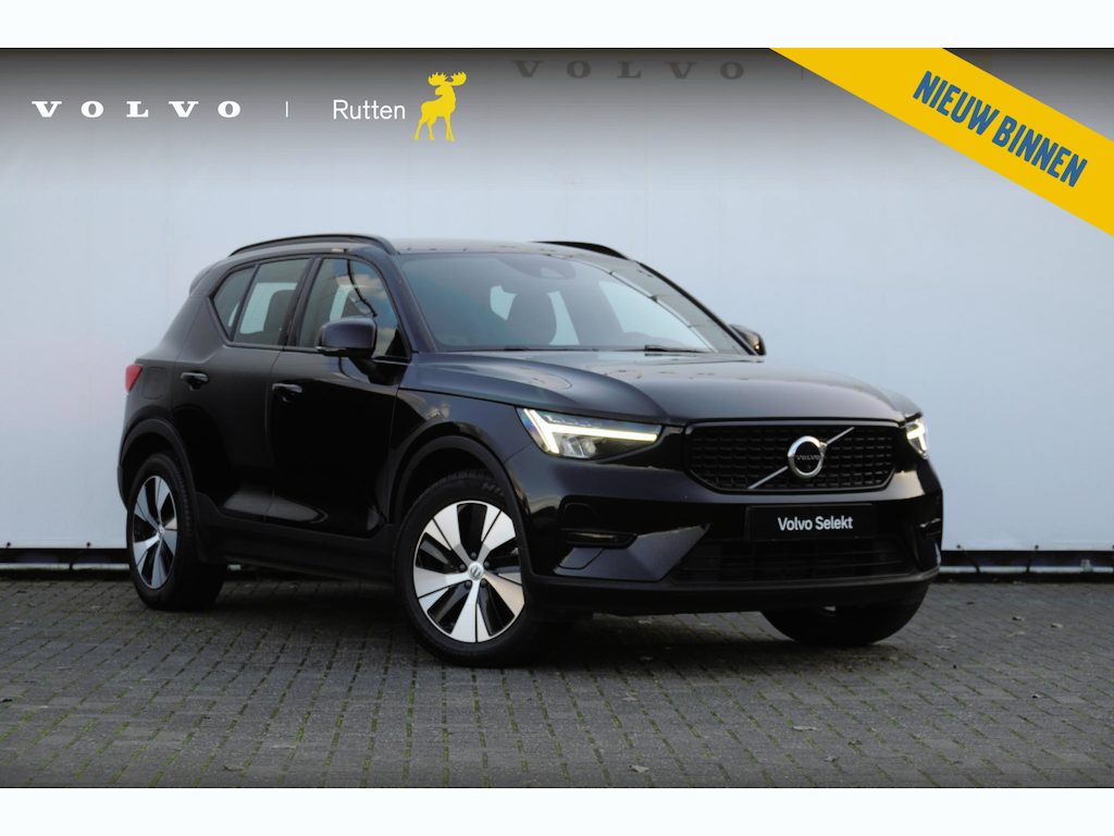 Volvo XC40 T4 211PK Automaat Plug-in hybrid Plus dark / Adaptieve cruise control / Harman Kardon Audio / Elektrische stoelen / Parkeersensoren met 360 camera / Stoel - en stuurwielverwarming / Elektrische achterklep / keyless entry