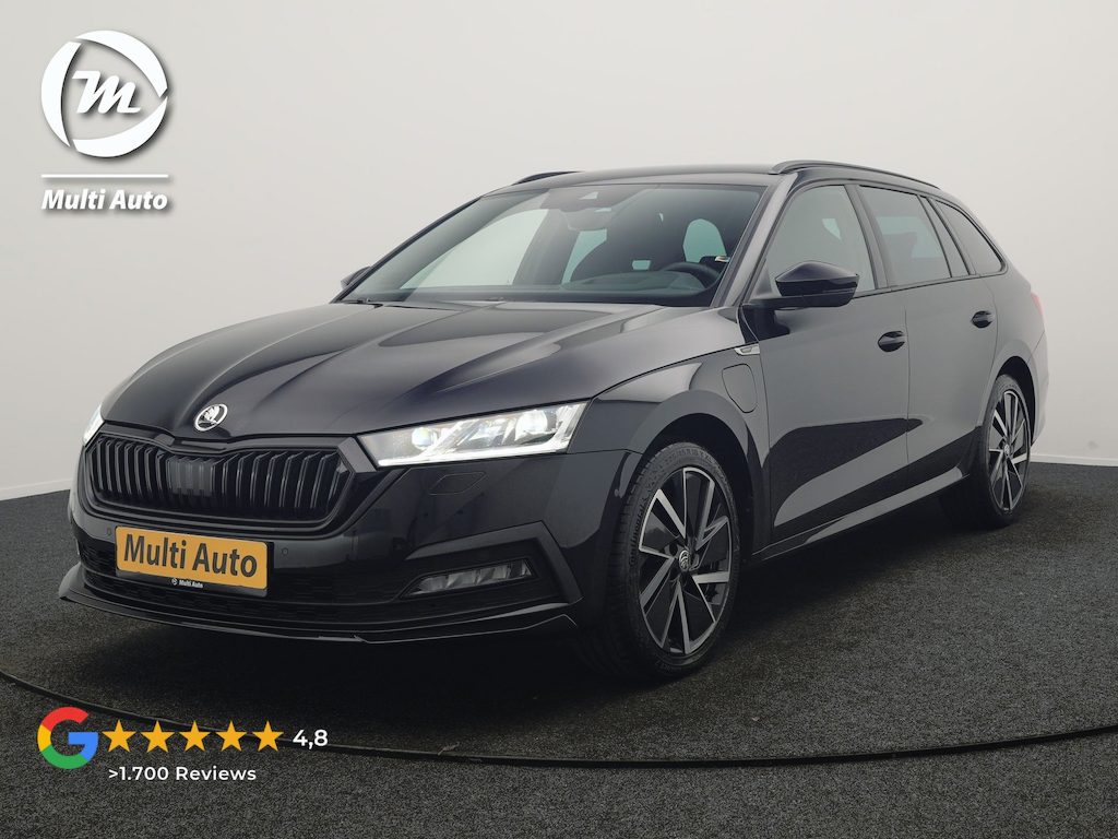 Skoda Octavia Combi 1.4 TSI iV PHEV Sportline 204pk Dealer O.H | SOH 94,2% | Adaptive Cruise | Crystal LED | Camera | Head Up | Sportstoelen Verwarmd | Keyless | Apple Carplay | Navigatie | Sfeerverlichting | Virtual | DAB | 18"L.M | Plug In Hybrid |