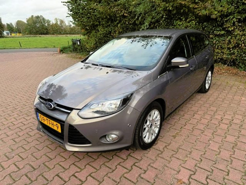 Ford Focus 1.6 EcoBoost Titanium Trekhaak/Clima/6-bak/Cruise/Startknop/Nieuwe APK
