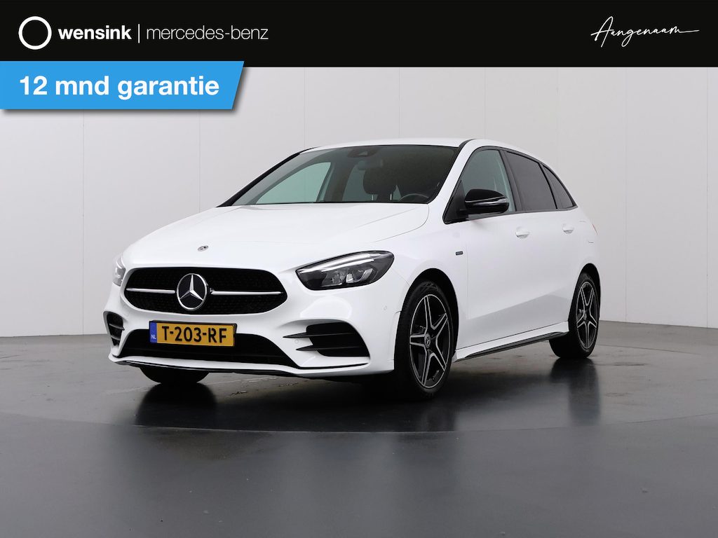 Mercedes-Benz B-klasse 250 e | AMG | Night | Trekhaak | Sfeerverlichting | Stoelverwarming | Apple Carplay | Sfeerverlichting |