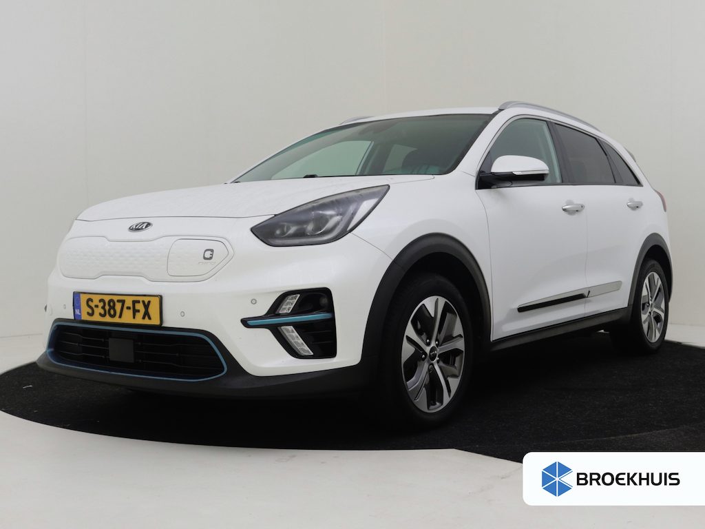 Kia Niro EV e-Niro DynamicLine 64 kWh 204PK | Achteruitrijcamera | PDC | Navi | DAB |Keyless entry start  | Cruise contr adapt | Climate contr | 17"LMV