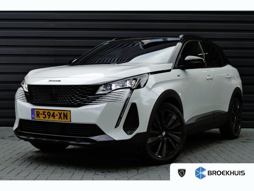 Peugeot 3008 1.2 PURETECH 130PK GT AUTOMAAT / CAMERA / BLACK PACK / TREKHAAK / STOELVERWARMING / 19"LMV / FULL-LED / KEYLESS / NAVI / CLIMA / PDC / BLUETOOTH / ADAPT. CRUISECONTROL / 2E EIGENAAR / SCHITTERENDE STAAT !!