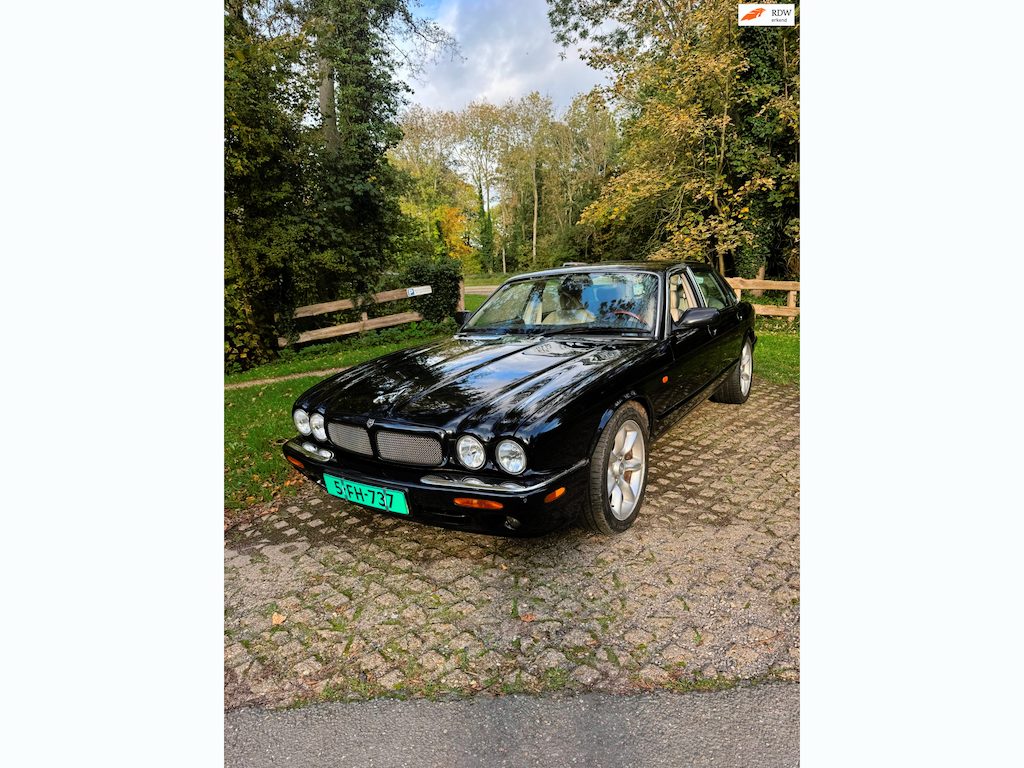 Jaguar XJR 4.0 V8