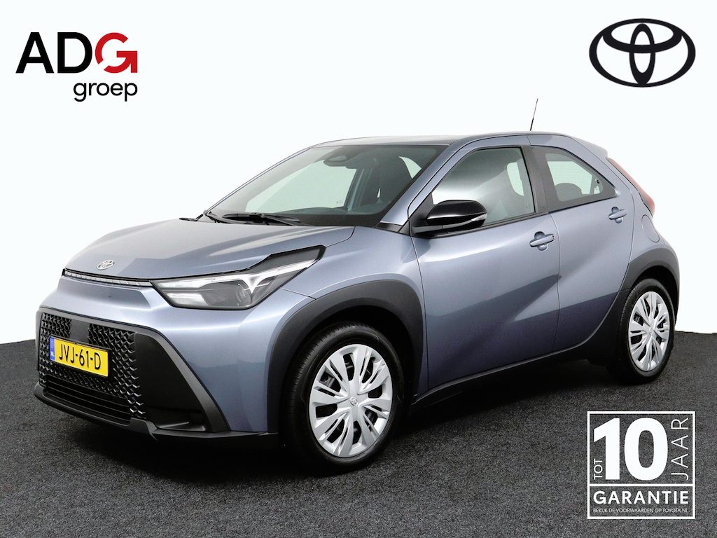 Toyota Aygo X Hybrid 115 play | Draadloos Apple Carplay/Android Auto | Cruise control adaptief |