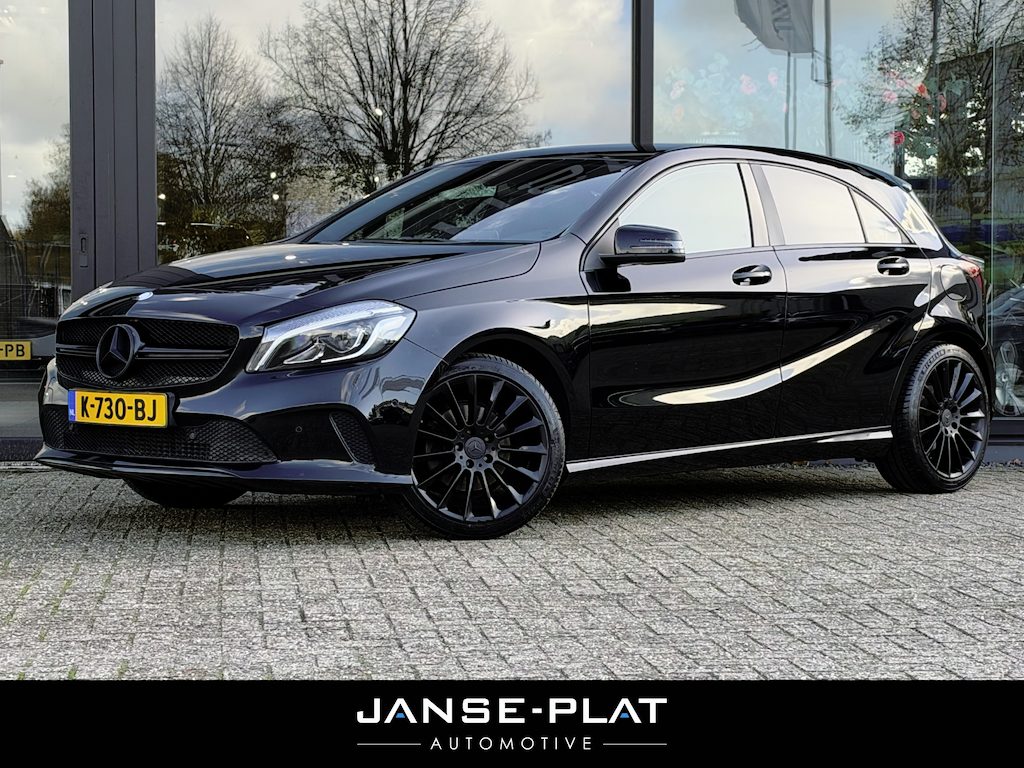 Mercedes-Benz A-klasse 160 Night LED | 18 Inch | Sportstoelen verw. |