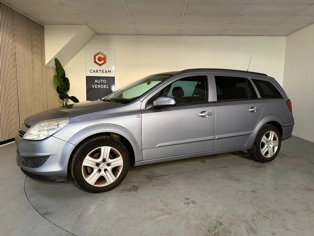Opel Astra Wagon 1.6 Essentia Airco, Navigatie, Trekhaak, LMV, Carkit