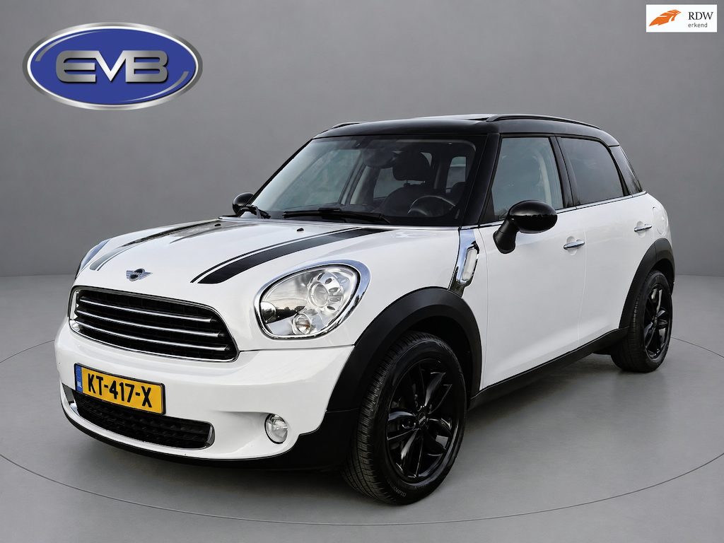 MINI Countryman 1.6 AUTOMAAT Cooper Chili, panoramadak, afn. trekhaak, xenon, lederen sportinterieur. Stoelverwarming