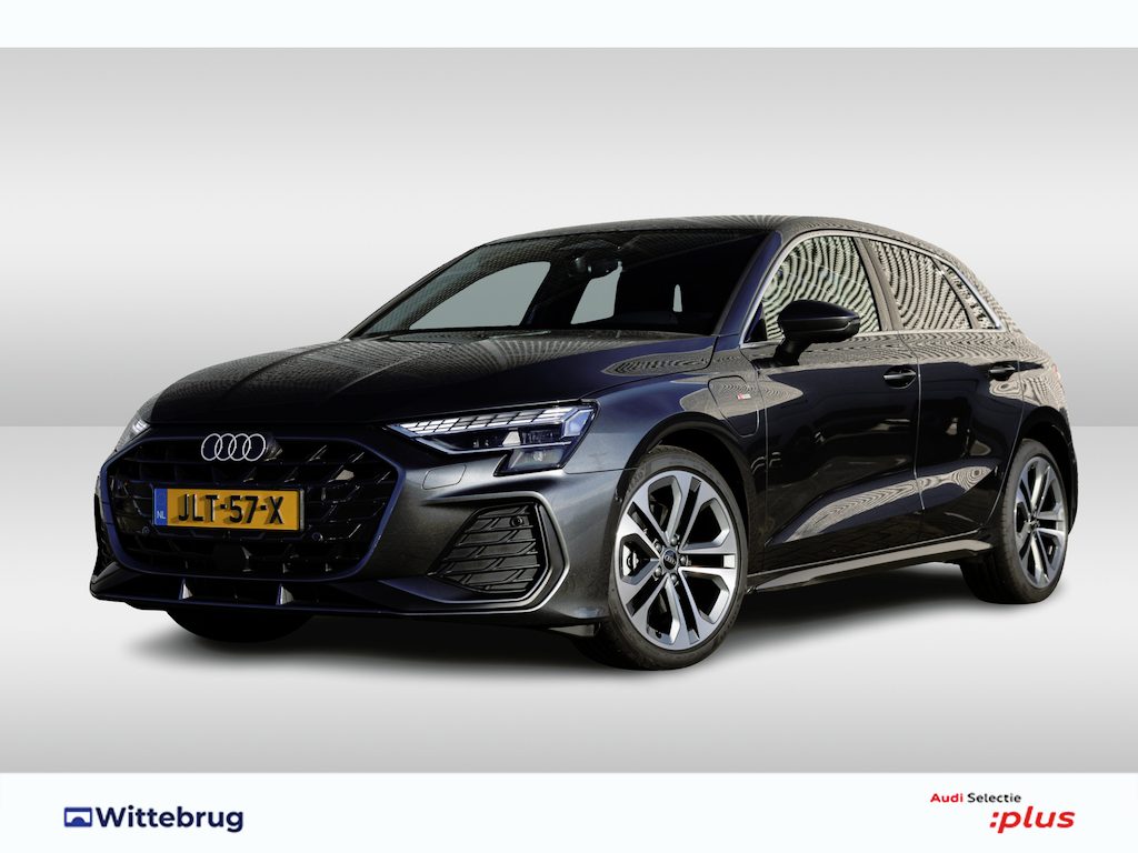 Audi A3 Sportback 40 TFSI e 204PK S edition | Achteruitrijcamera | SONOS | Stoelverwarming | 18 Inch |
