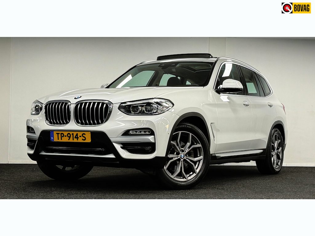 BMW X3 XDrive20i High Executive*Panodak*Trekhaak*Leder*Camera*Carplay*Navi