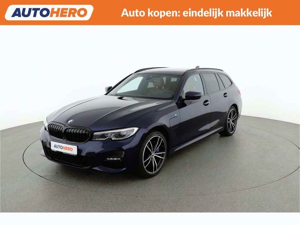 BMW 3-Serie Touring 330e xDrive l UZ06942 l