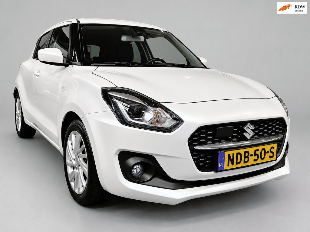 Suzuki Swift 1.2 Premium Plus Smart Hybrid - Automaat - Adapt Cruise - Airco - Stoelverwarming - Camera