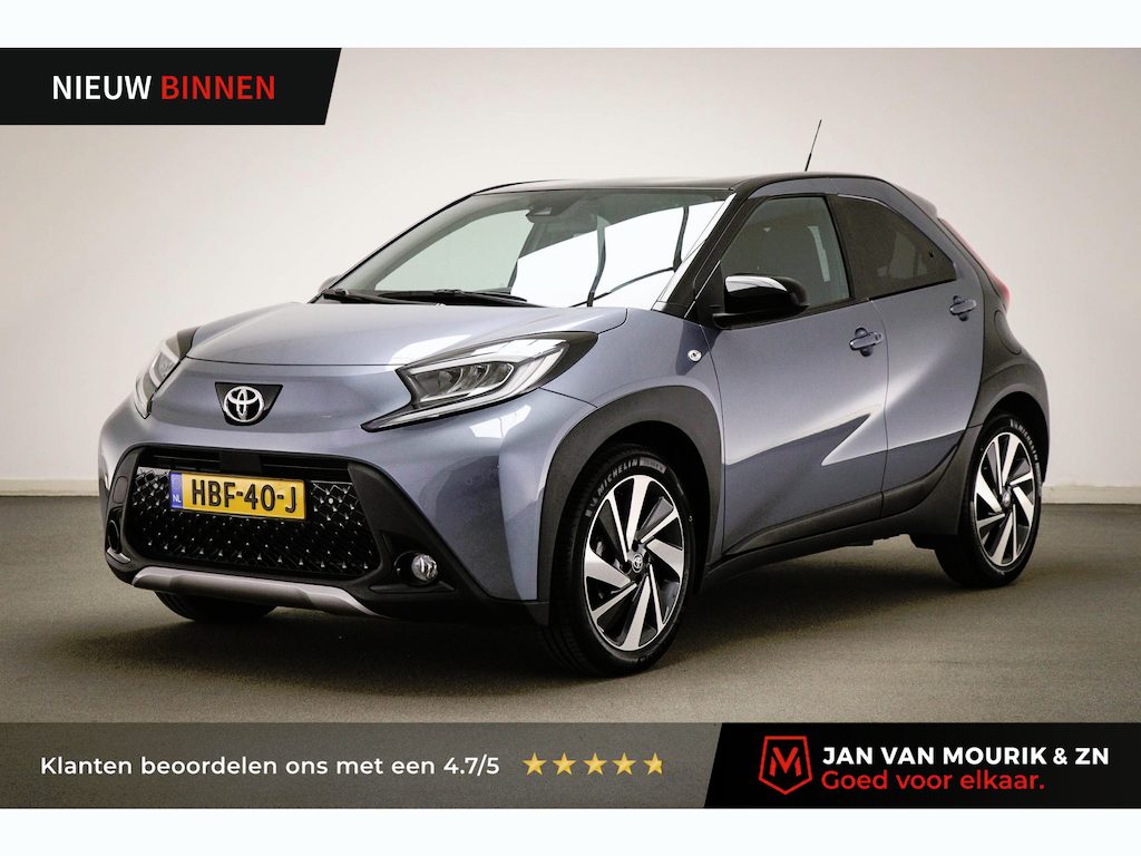 Toyota Aygo X 1.0 VVT-i S-CVT Envy | CLIMA | STOELVERWARMING | DRAADLOZE LADER | CAMERA | 18"