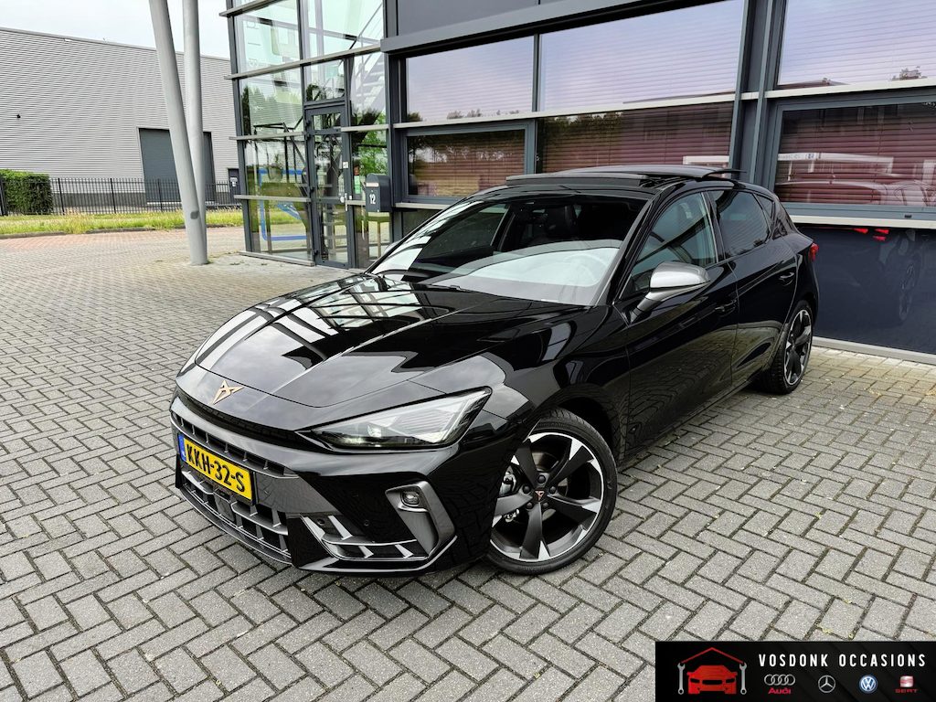 CUPRA Leon 1.5 TSI e-Hybrid Business/DSG/Panorama/Virtual cockpit/Camera/