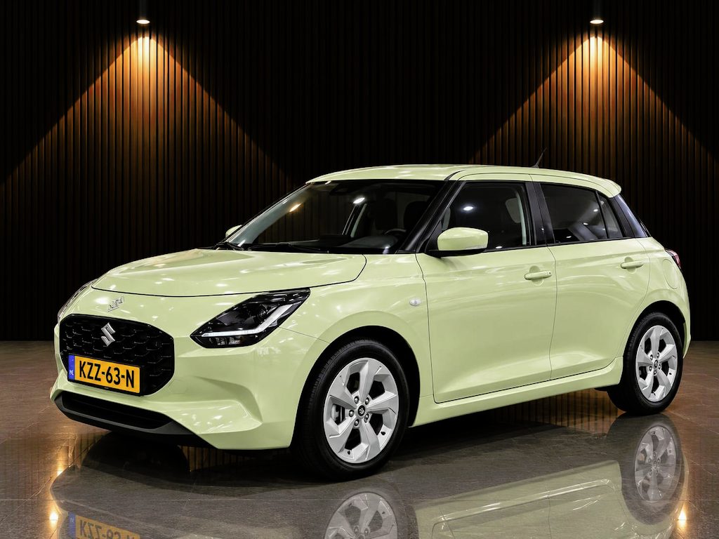 Suzuki Swift 1.2 Select Smart Hybrid Cool-Yellow Metallic