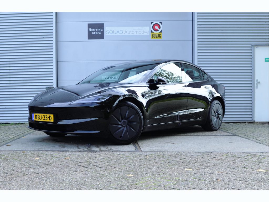 Tesla Model 3 RWD 60 kWh Highland, AutoPilot4.0 (FSD 99,- p/mnd)