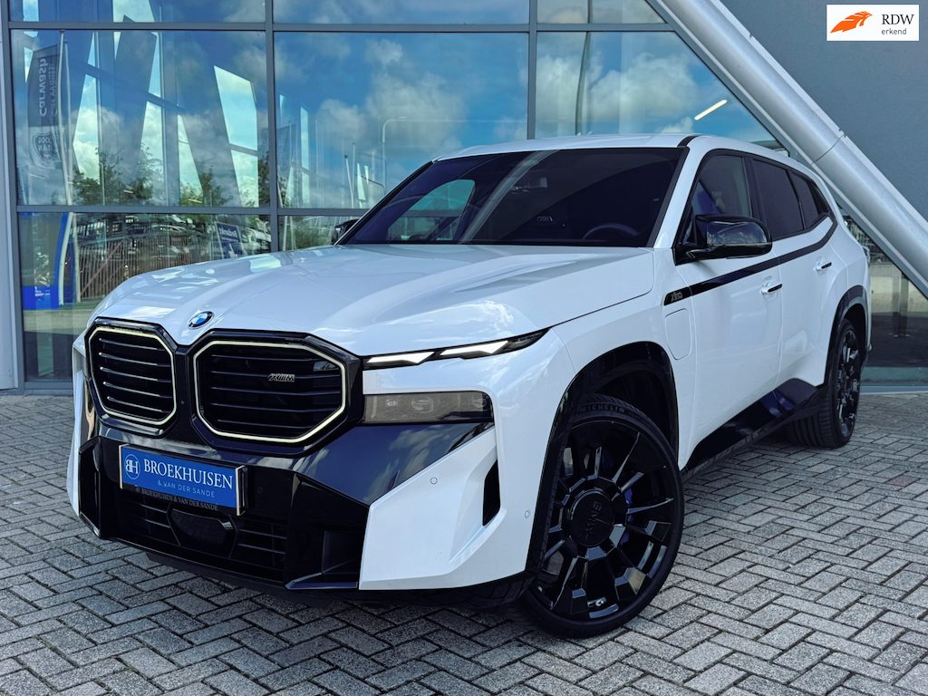 BMW XM PHEV 30 kWh M-Sport V8 653pk Driving Assist / Bowers Wilkins Audio / 23inc /Massage Stoelen
