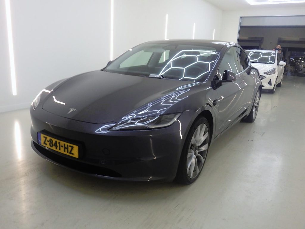 Tesla Model 3 Long-Range Dual Motor AWD Highland 92.5% SoH [ TREKHAAK+HW4+AMD RYZEN+FSD MOGELIJK €99/PM+PREMIUM ]