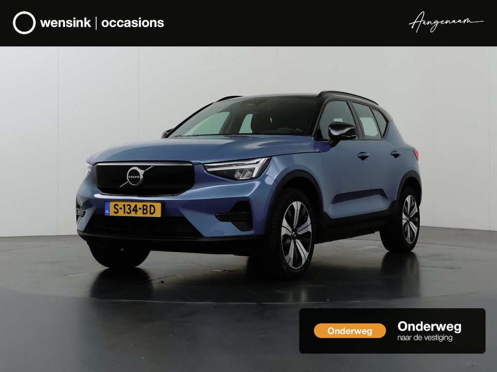 Volvo XC40 Recharge Core 70 kWh | Cruise Control | Parkeercamera | Stoelverwarming | LED Koplampen |