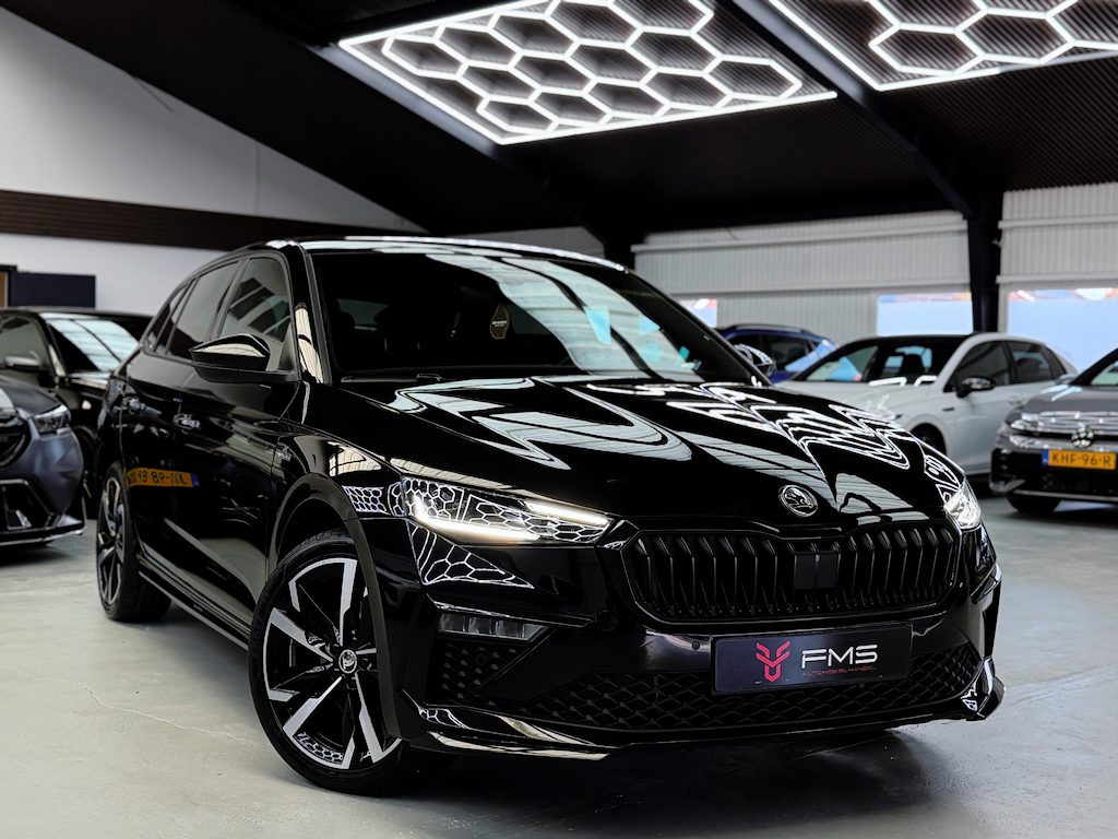 Skoda Scala 1.0 TSI Monte Carlo Pano Camera CarPlay
