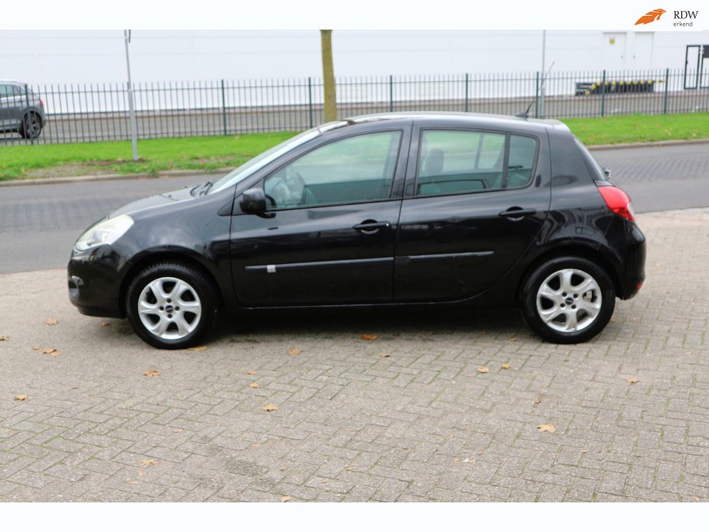 Renault Clio 1.2 TCe Special Line / APK 10-2027 / LEES TEKST ! ! !