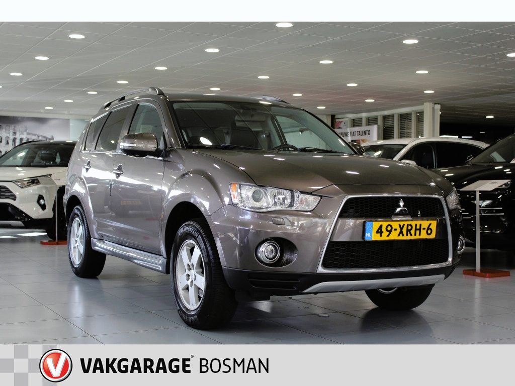 Mitsubishi Outlander 2.0 Edition One/CRUISE/PDC