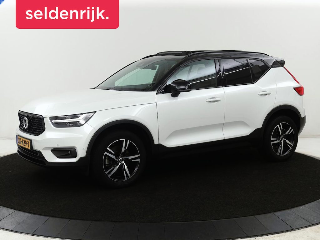 Volvo XC40 2.0 T4 AWD R-Design | Panoramadak | Leder | Trekhaak | Cruise control | Climate control | Navigatie | Bluetooth | NAP 181.538km.