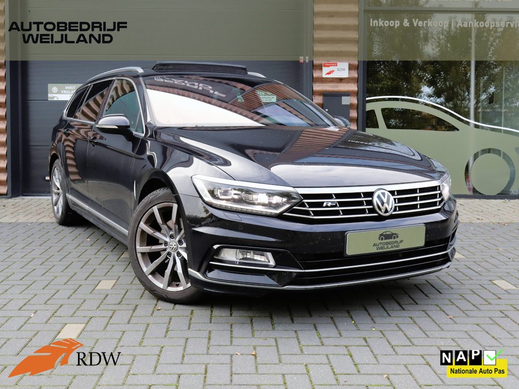 Volkswagen Passat Variant 1.5 TSI Highline Business R NIEUWSTAAT I 3X R-line I Keyless I  I 18" I Pano I Virtual I Carplay I Leer I Winterpakket I NL-auto I