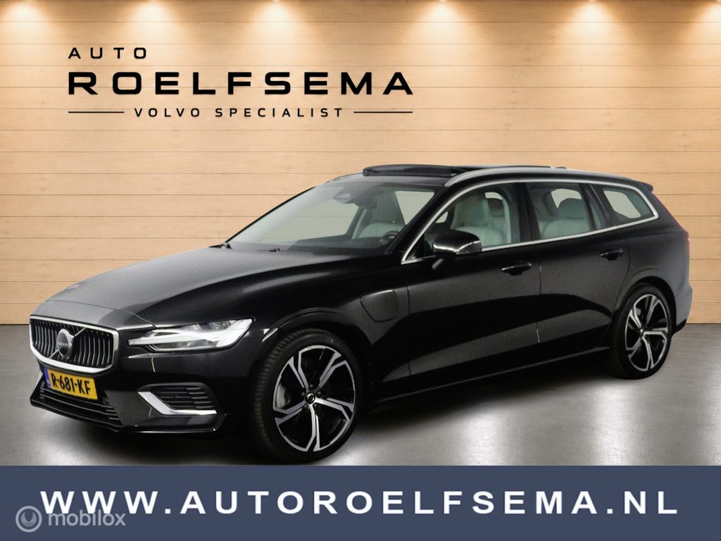 Volvo V60 2.0 T6 Plug-in hybrid AWD Plus Bright | Panoramadak | SOH 96,8% | Adaptieve Cruise | BLISS | Verwarmbare Voorstoelen & Stuurwiel | Verwarmbare Achterbank | 19" Velgen | Stoelventilatie