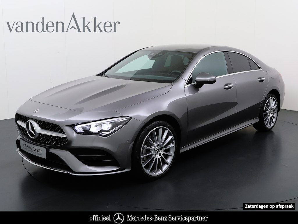 Mercedes-Benz 200-Serie CLA250e AMG Plugin Hybride 250e AMG // SoH 92,2% // Keyless Entry // Sfeerverlichting // Camera // 19" AMG Velgen // Apple Carplay // Android Auto // Privacy Glas