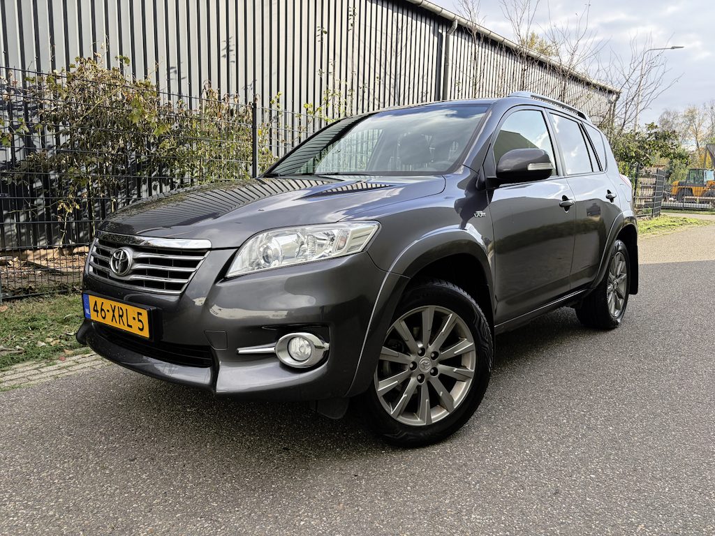 Toyota RAV4 2.2 D-CAT Executive Business / AUTOMAAT / NAVI / CRUISE / 4x4 / 4WD / 180dkm! NAP!