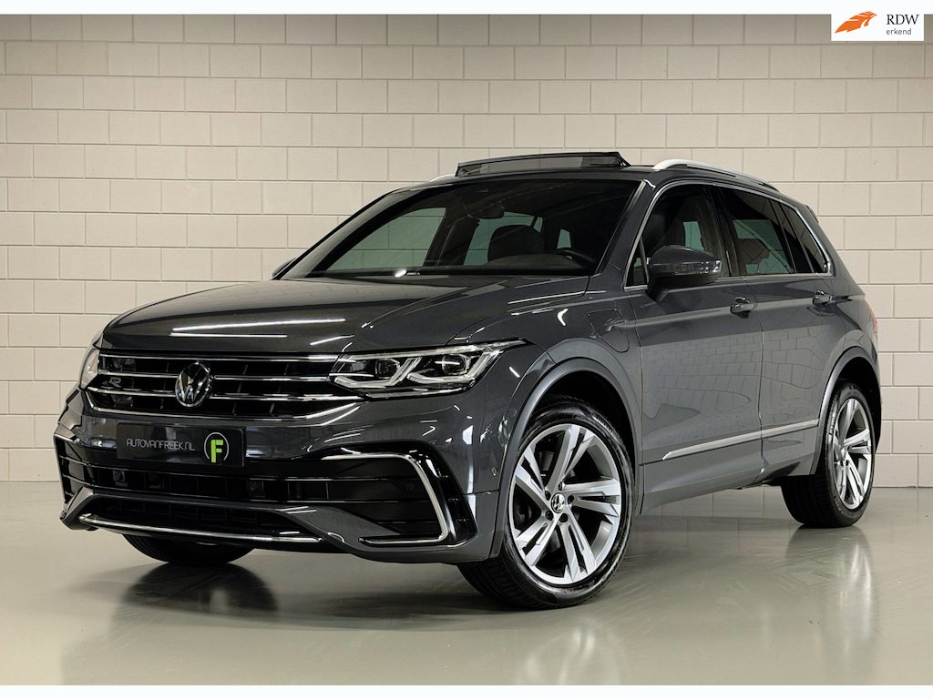 Volkswagen Tiguan 1.4 TSI eHybrid R-Line Business+ Platinum | PANO | TREKHAAK ELEK. | 1E EIG | DEALER | ACC | KEYLESS