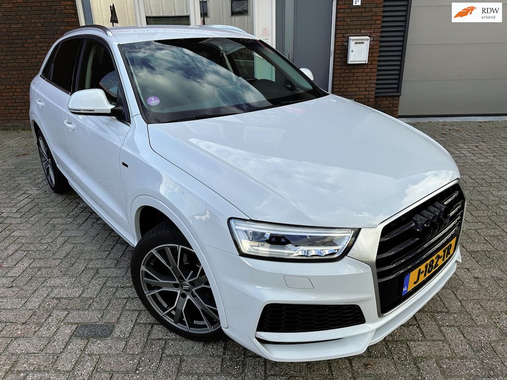 Audi Q3 1.4 TFSI CoD Sport S Line Edition / Navi / PDC / S-Line / AUT