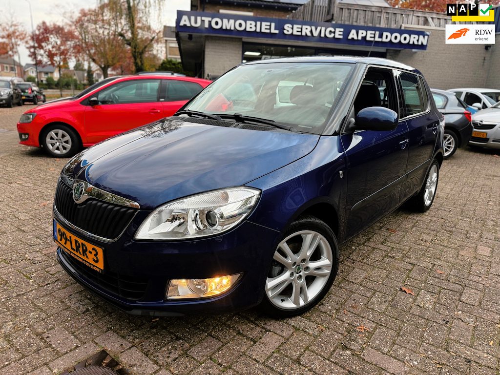 Skoda Fabia 1.2 TSI Ambition * NAP*NW. APK*AIRCO*TREKHAAK*ELEKTR. RAMEN*LM. VELGEN*STUURBEKR. *