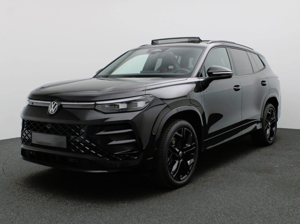 Volkswagen Tayron 1.5 eHybrid R-Line Edition | Panoramadak | Trekhaak | Matrix