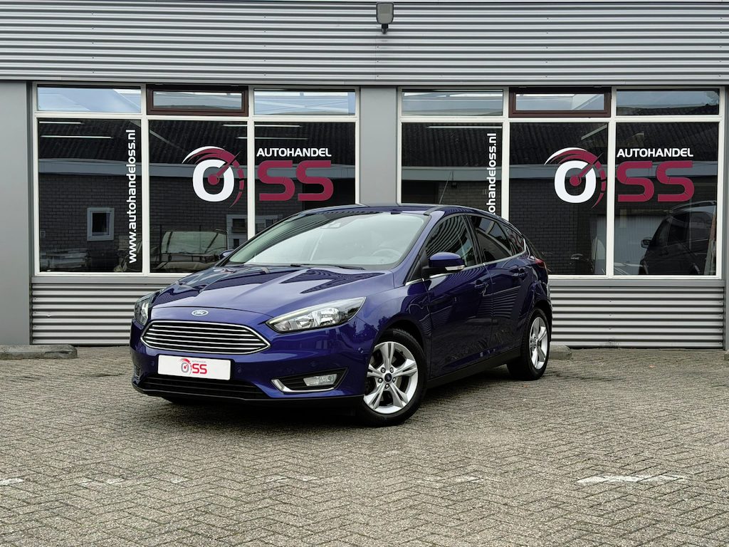 Ford Focus 1.5 Titanium 182 PK NAVI CRUISE INPARK AIRCO LMV
