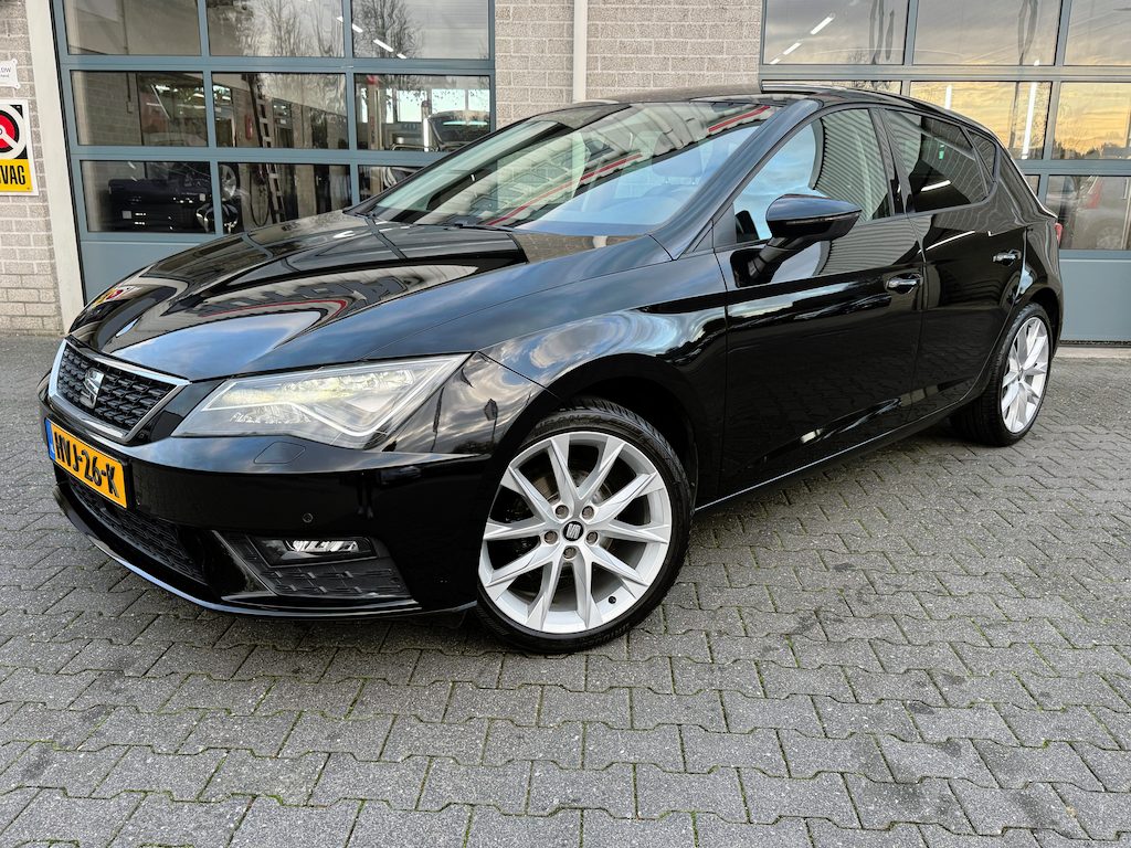 SEAT Leon 1.2 TSI Style Business|CARPLAY|STOELVERWARMING|