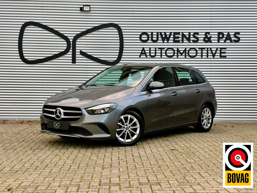 Mercedes-Benz B-klasse 180 Launch Edition Premium | CAMERA | LEER | LED | STUURWIELVERW.