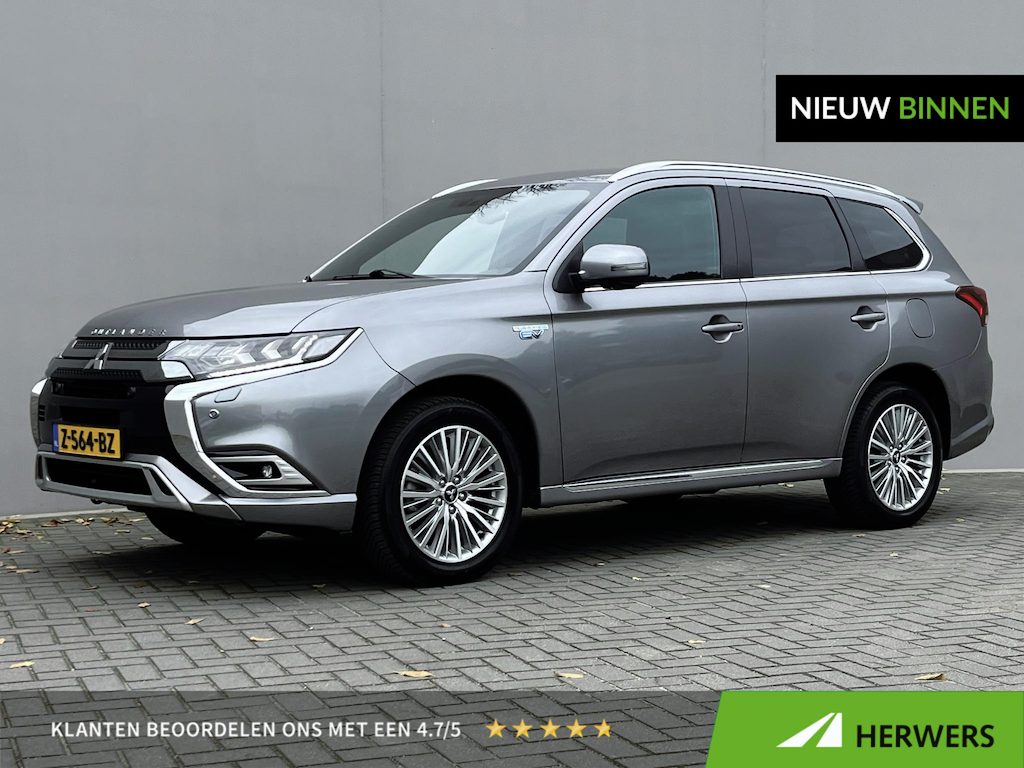 Mitsubishi Outlander 2.4 PHEV Intense+ / Afneemb. Trekhaak (1.500KG) / All Season Banden / Cruise Control / Rondom Zicht Camera / Navigatie / Apple Carplay&Android Auto /