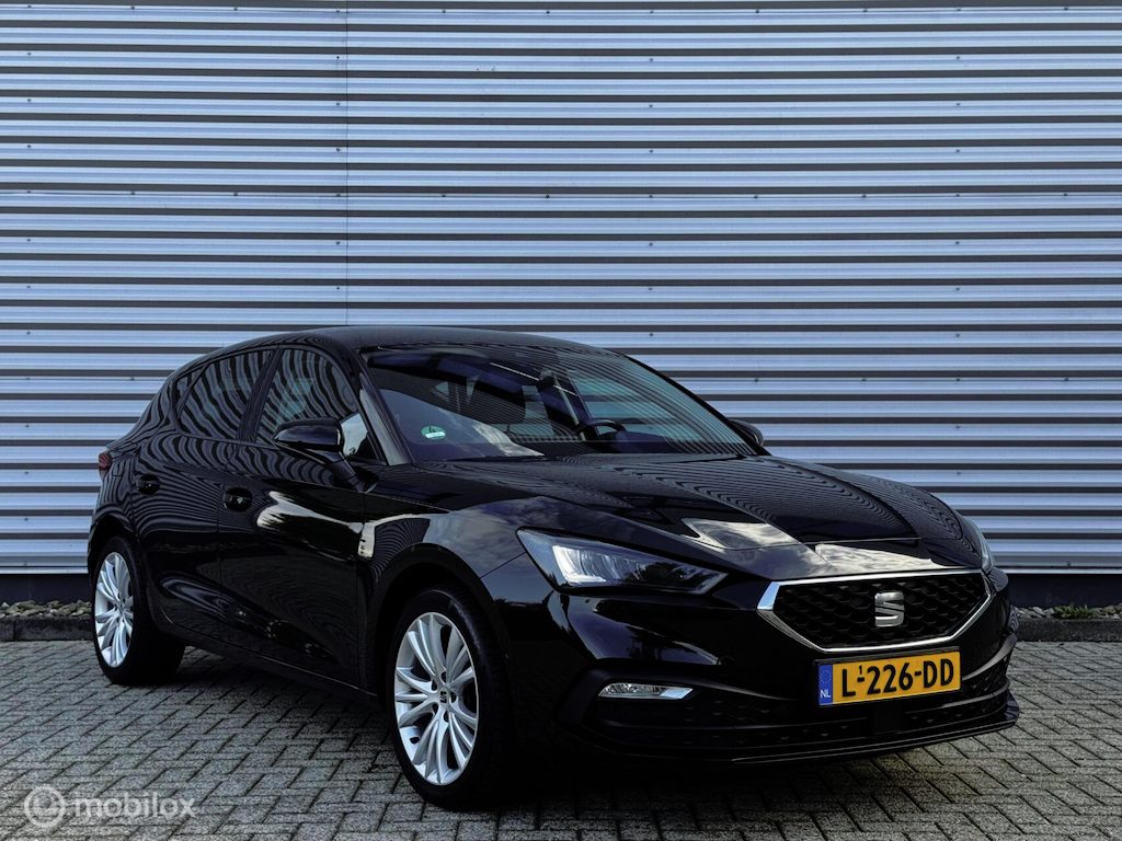 SEAT Leon 1.5 eTSI 150PK DSG Style Business Intense