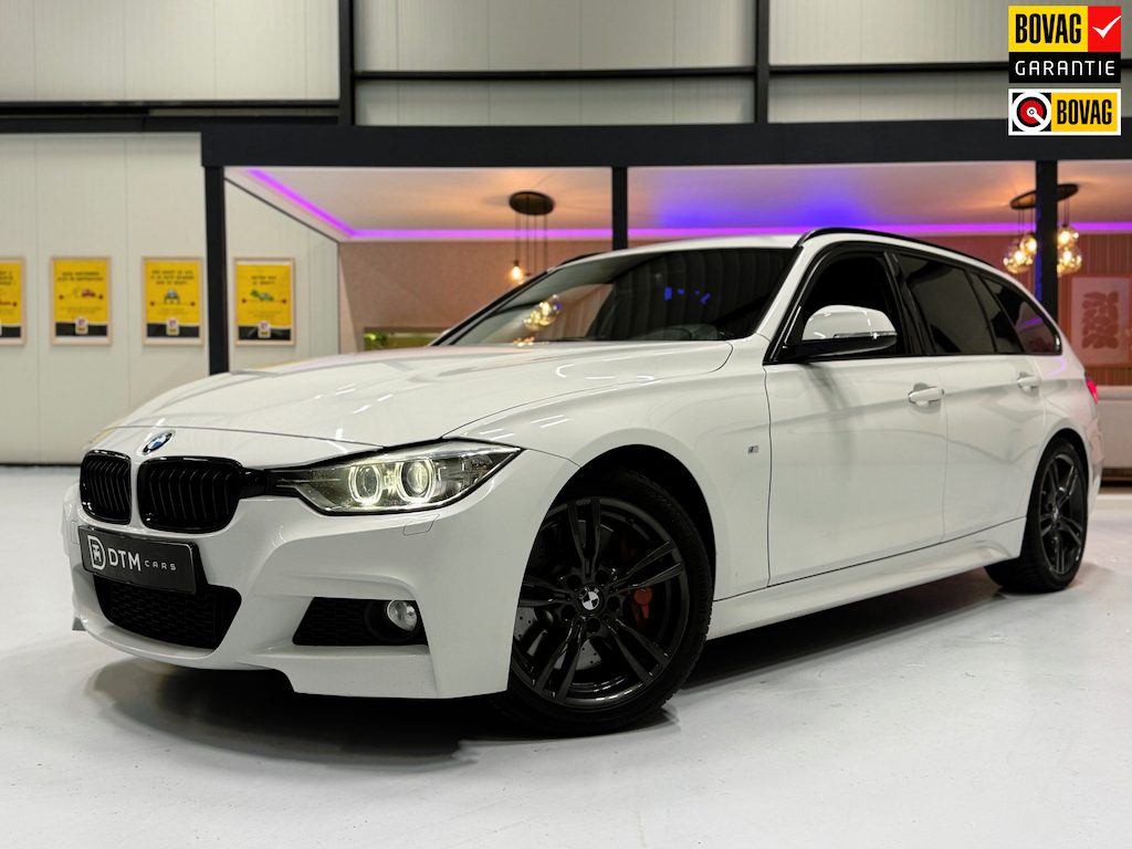 BMW 3-Serie Touring 316i M Pakket High Executive | Trekhaak | NAP | Navi | Cruise | Xenon | Keyless | Big Brake Upgrade| Alcantara