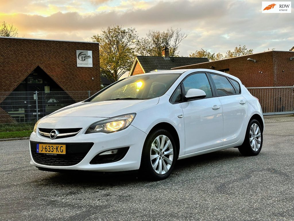 Opel Astra 1.4 Business + Cruise*Stoelverwarming*Clima*Half leder*LM velgen*Parkeersensoren*