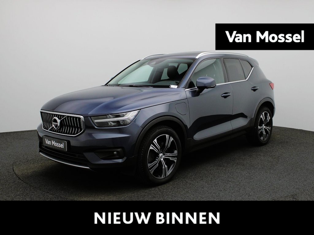 Volvo XC40 1.5 T5 Recharge R-Design | WORDT VERWACHT | PANORAMADAK | ACHTERUITRIJCAMERA | HARMAN KARDON | STOELVERWARMING | STUURWIELVERWARMING | TREKHAAK | LEDER | ELEKTRISCHE KOFFERKLEP | ADAPTIVE CRUISE CONTROL | CLIMATE CONTROL |