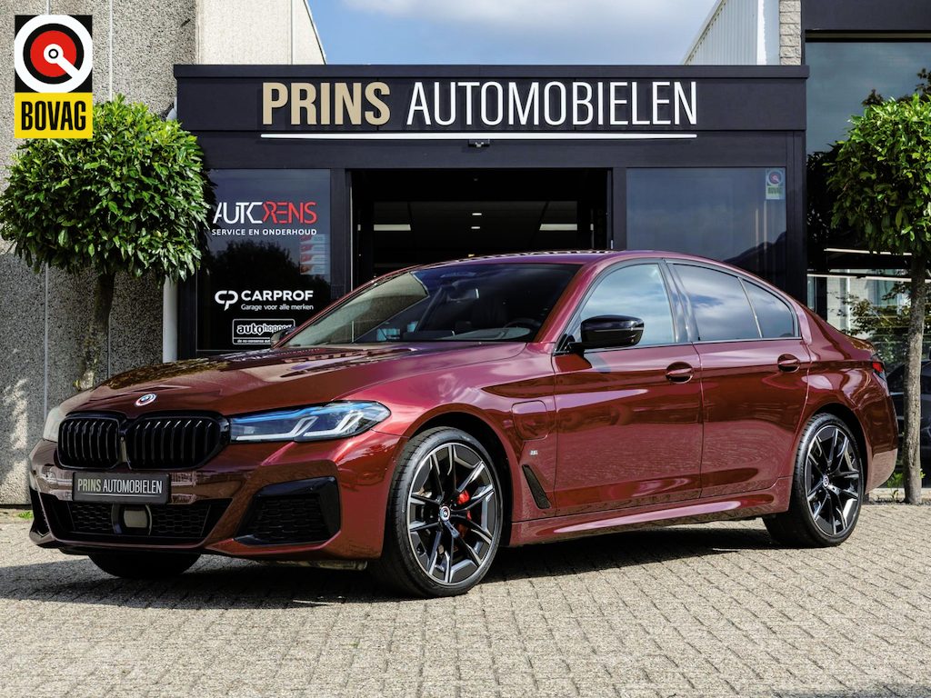 BMW 5-Serie 530e M-Sport|Zeer compleet