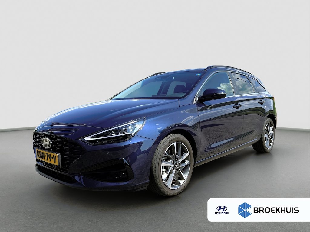 Hyundai i30 Wagon 1.6 T-GDi 150pk Automaat Premium | Camera | Carplay | Climate controle | Lederen bekleding | Bestuurdersstoel met geheugen | Dodehoek detectie | Draadloos laden | Full LED | Keyless entry | Stoelverwarming | Stuurverwarming