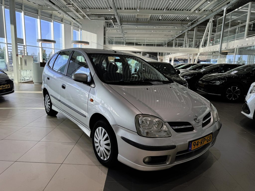 Nissan Almera Tino 1.8 Acenta