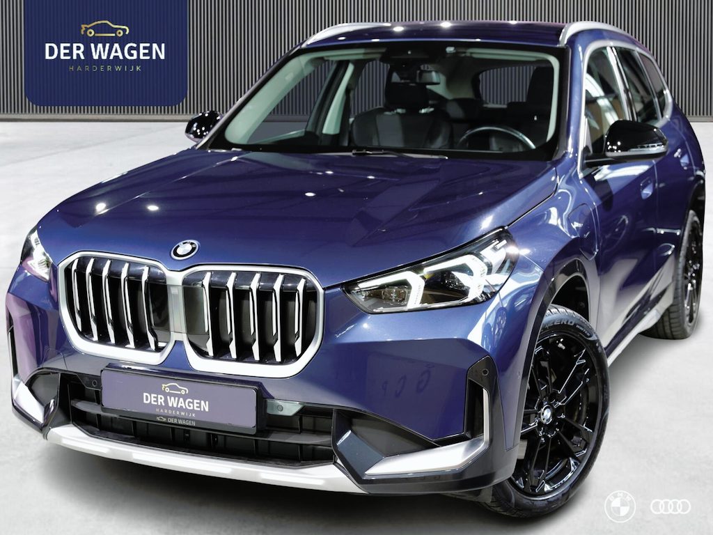 BMW X1 xDrive25e X-Line / EL STOELEN MET GEHEUGEN / KEYLESS ENTRY & START / DRAADLOOS LADEN / 19"