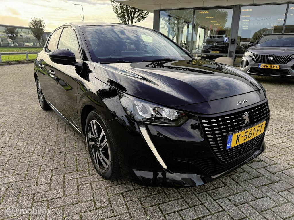 Peugeot 208 100 PK ALLURE RIJKLAAR PRIJS